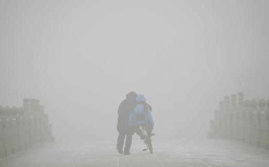  霧霾污染重度來襲，大氣監(jiān)測肩負(fù)重任